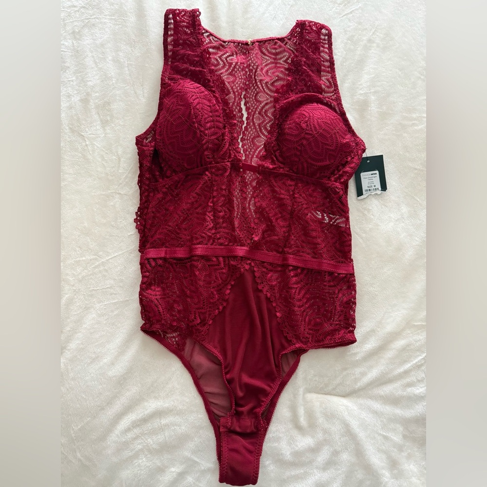 Fashion Nova (Real Lingerie) Lace Plunge Bodysuit in Deep Red. Size Medium NWT